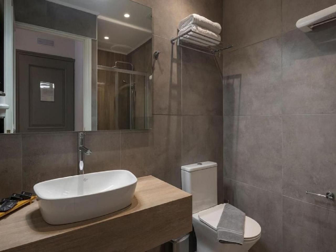 Hotel Teo International Near Delhi Airport By-Tu Casa Nueva Delhi Exterior foto